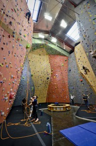 top 5 rock climbing sites in seattle-vertical world