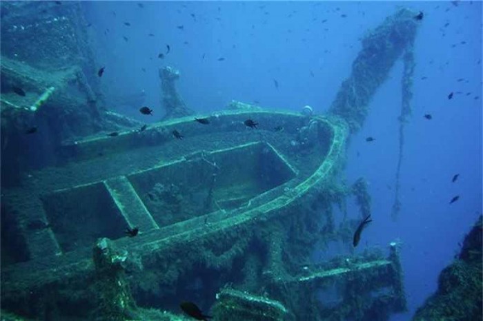 zenobia-wreck-scuba-diving